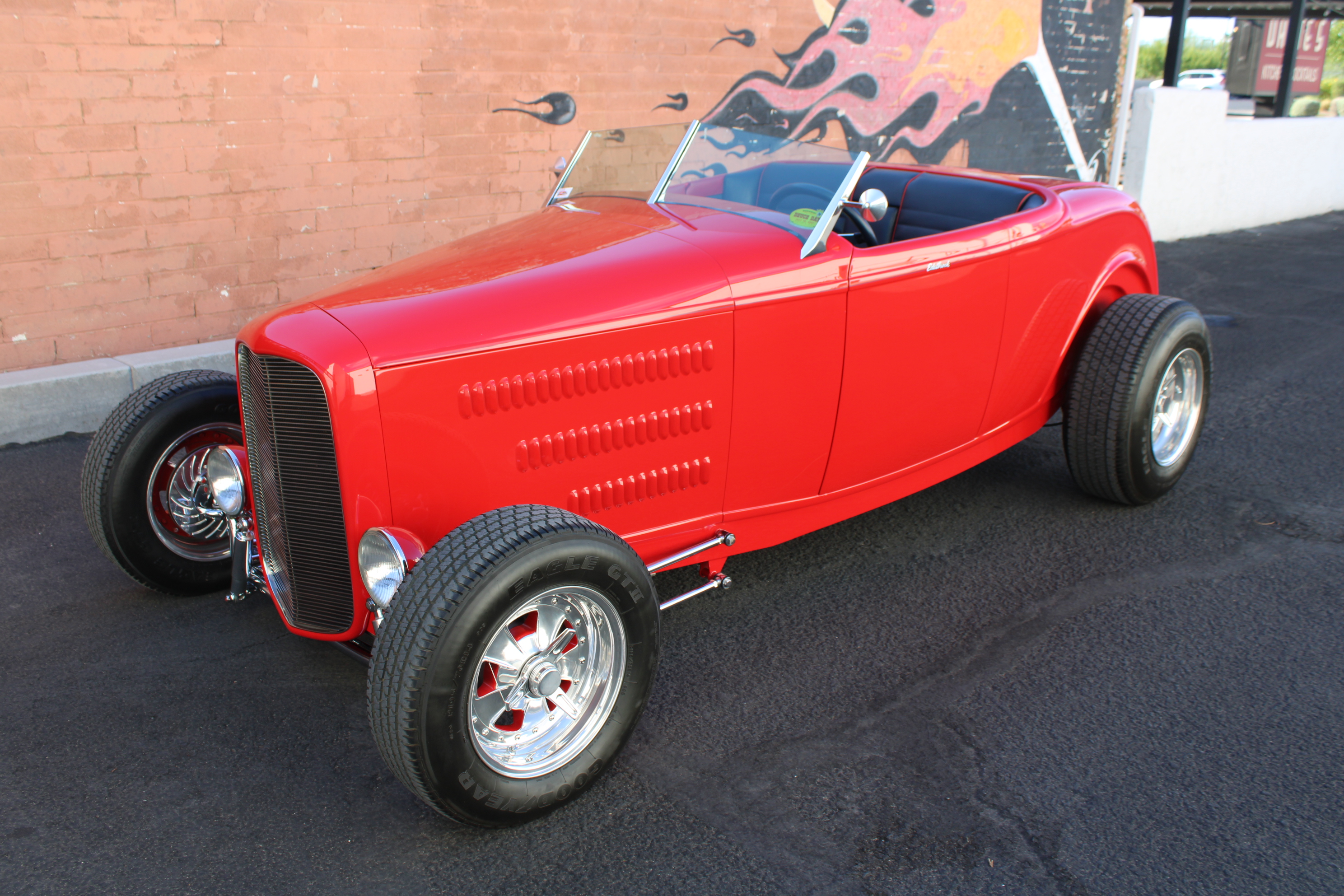 The ex “Vic Edelbrock” 1932 Ford Roadster – Tucson Classic Motor Co
