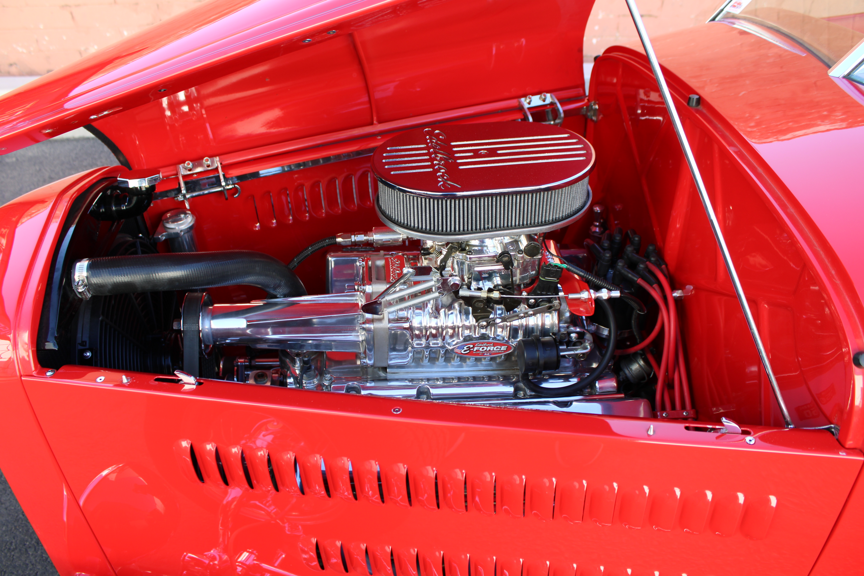 The ex “Vic Edelbrock” 1932 Ford Roadster – Tucson Classic Motor Co