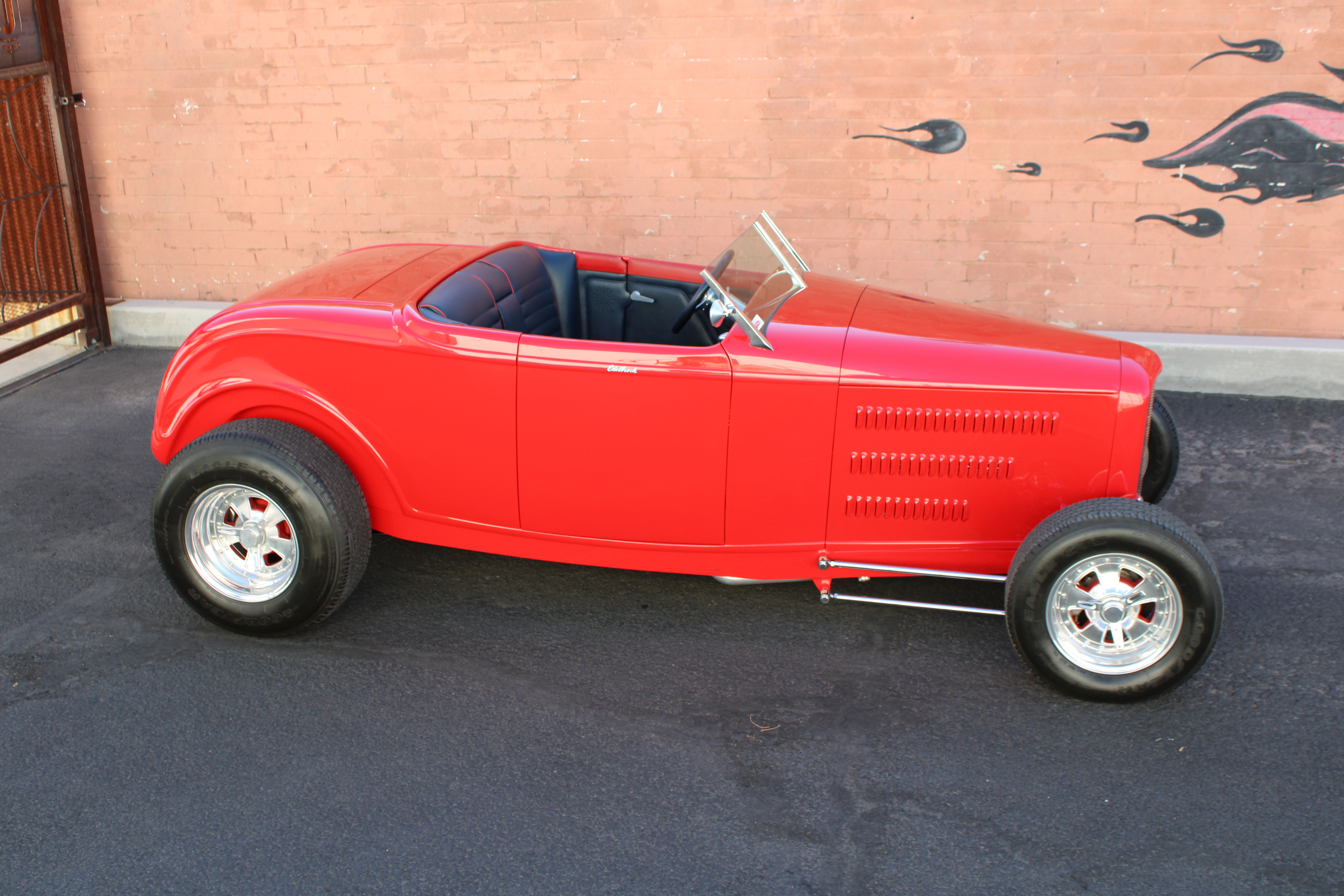 The ex “Vic Edelbrock” 1932 Ford Roadster – Tucson Classic Motor Co